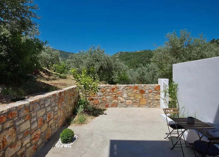 Eleon New 公寓 Isomata